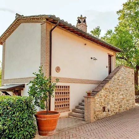Pleasant Detached House Near Trasimeno Hotel Agello
