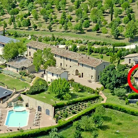 Pleasant Detached House Near Trasimeno Agello