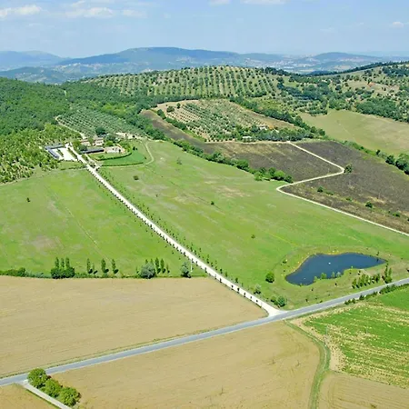 Hotel Pleasant Detached House Near Trasimeno Agello