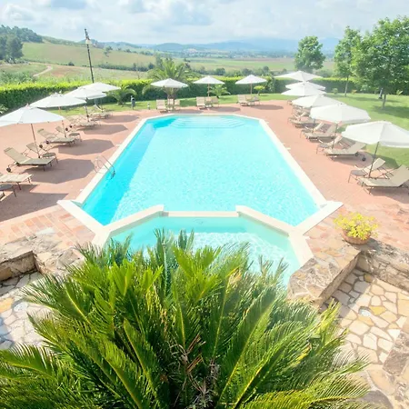 Pleasant Detached House Near Trasimeno Hotel Agello